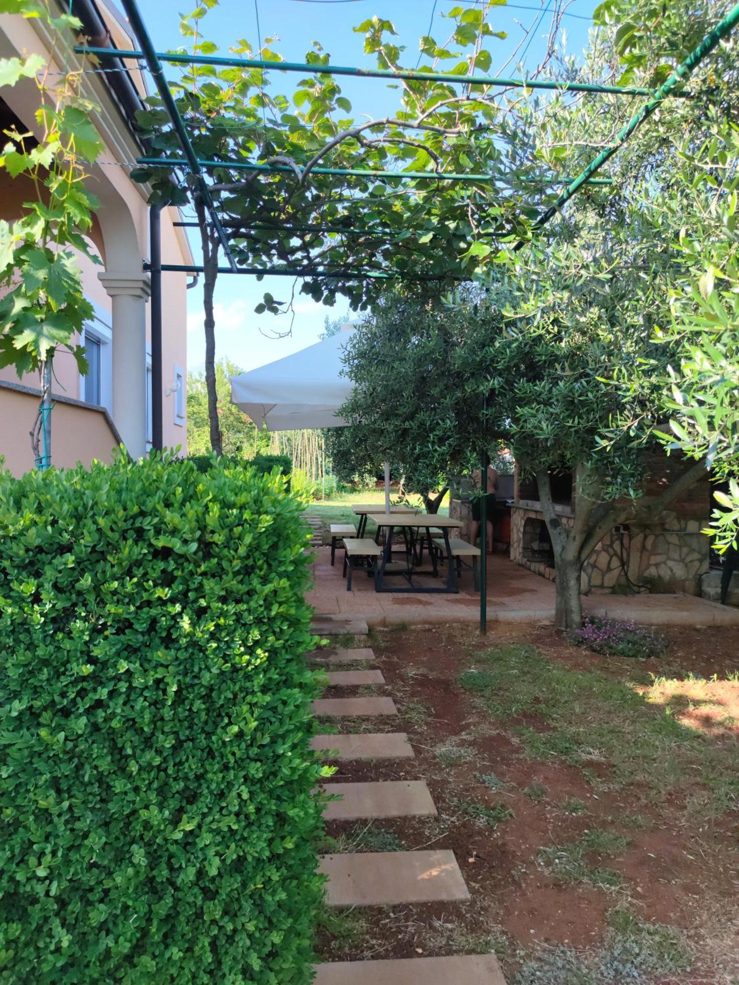 Spacious Apartment With Parking&Garden Marcana Room photo